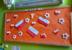 Praca plastyczna "Flaga Polski"