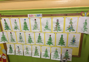 Praca plastyczna "Choinka".