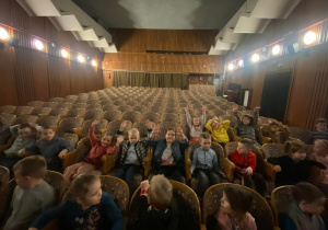 Grupa V w teatrze